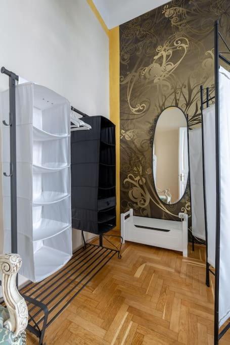 Bourgeois Boheme Apt. 88 M² City Center Boedapest Buitenkant foto