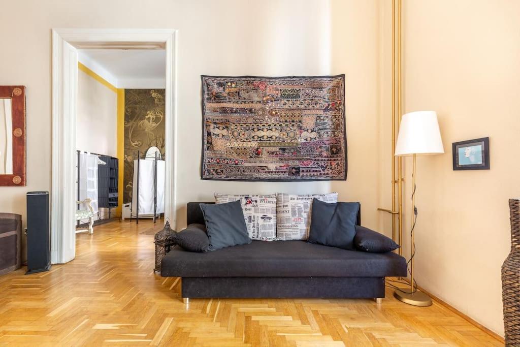 Bourgeois Boheme Apt. 88 M² City Center Boedapest Buitenkant foto